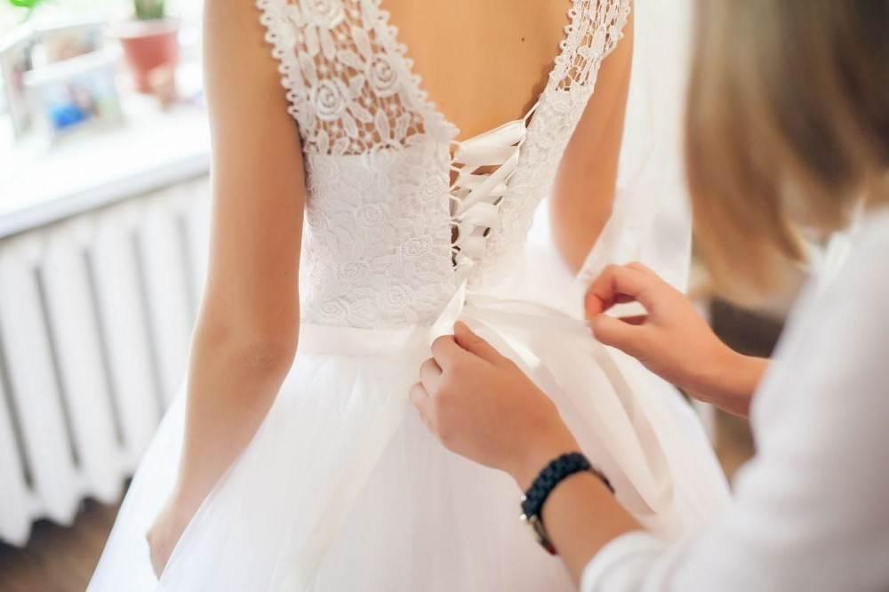 Как выбрать свадебное платье с корсетом