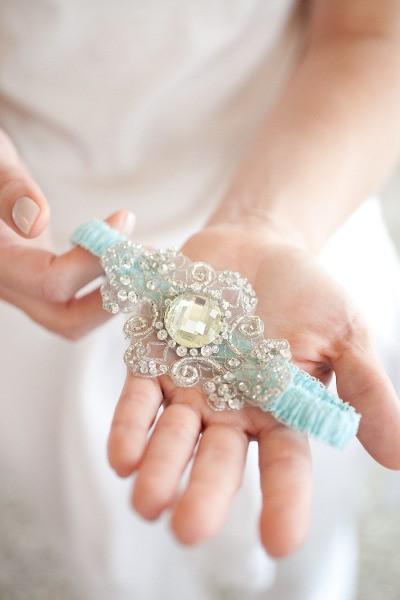 Красивые свадебные аксессуары своими руками: повязка на руку подружке невесты | Крестик